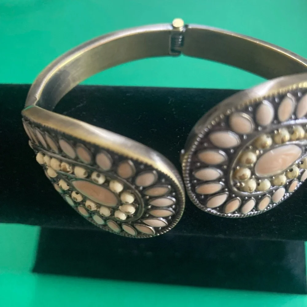 Vintage Tear Drop Cuff Bracelet with Mother of Pearl set on Brass Metal